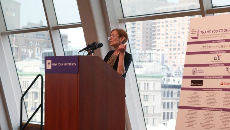 Katherine O'Regan giving opening remarks at the 2018 SOC reception.